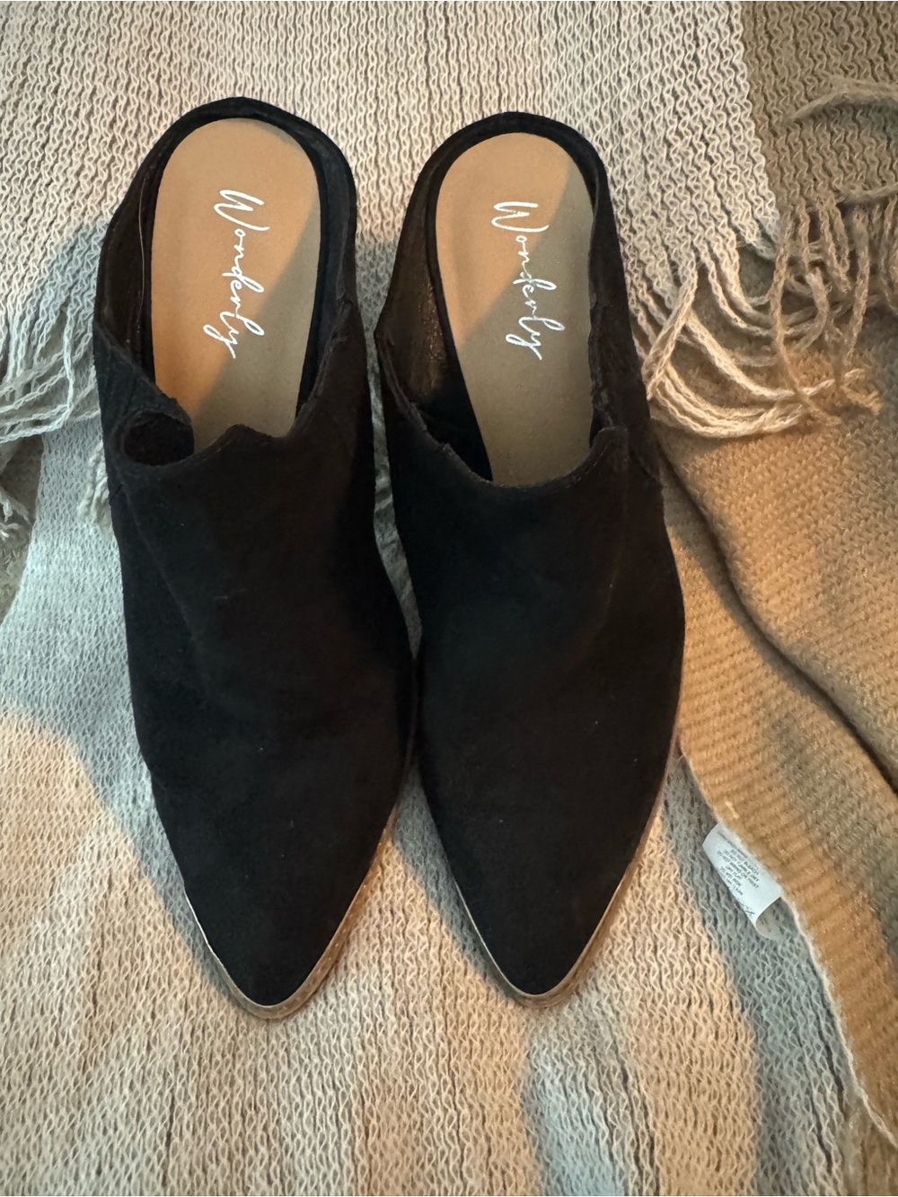 Wonderly shoes